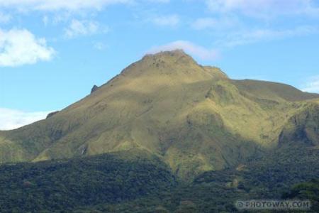MONTAGNE PELéE